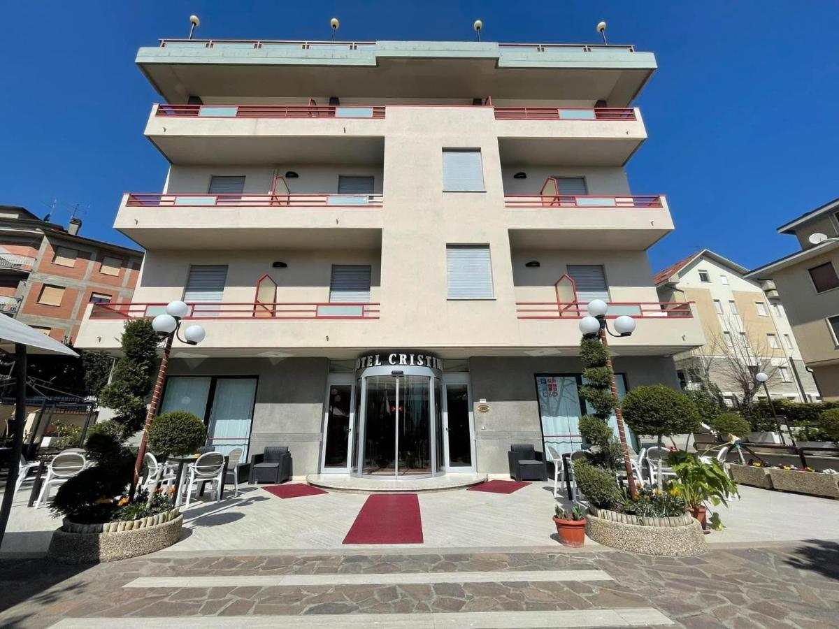 Hotel Cristina Chianciano Terme Bagian luar foto