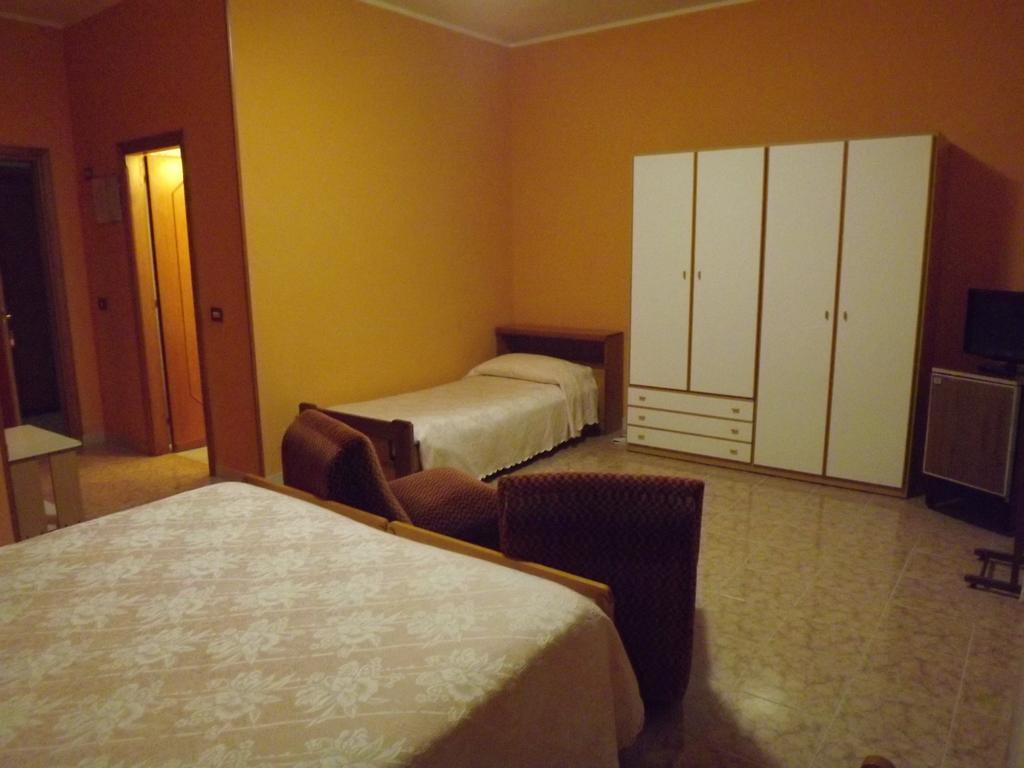 Hotel Cristina Chianciano Terme Ruang foto
